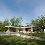 Corps de ferme rénové à Jurançon, 208 m², piscine chauffée, parc d’un hectare