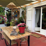 Grange rénovée à vendre à Mazères-Lezons, 96 m², terrain arboré, vue coteaux