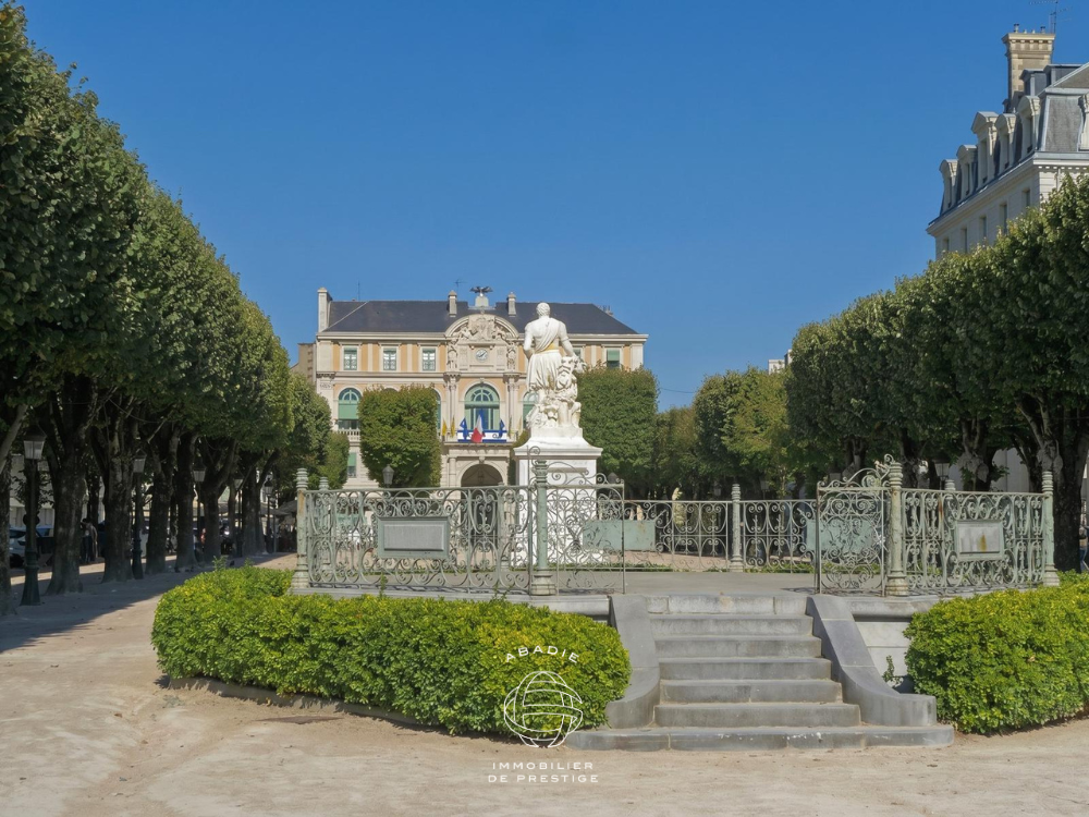 appartement de prestige centre-ville de Pau place Royale