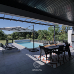 Maison contemporaine secteur Pau Tarbes à Soumoulou, vue Pyrénées, 192 m², piscine chauffée, domotique intégrale
